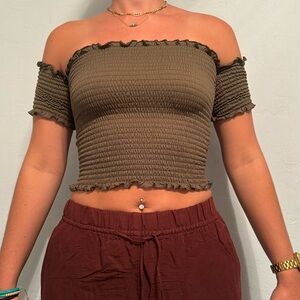 Cute army Green Off the shoulder Crop Top